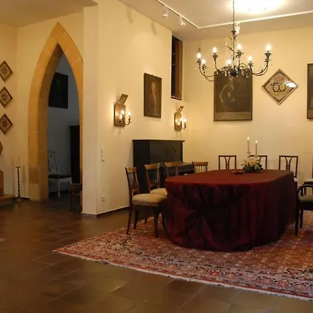 Haus Keppelborg: Zi Antonia Mit Kirchplatzblick *